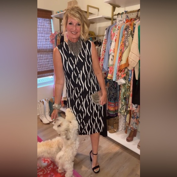 Abstractct Print Dress - Picture 1 of 12